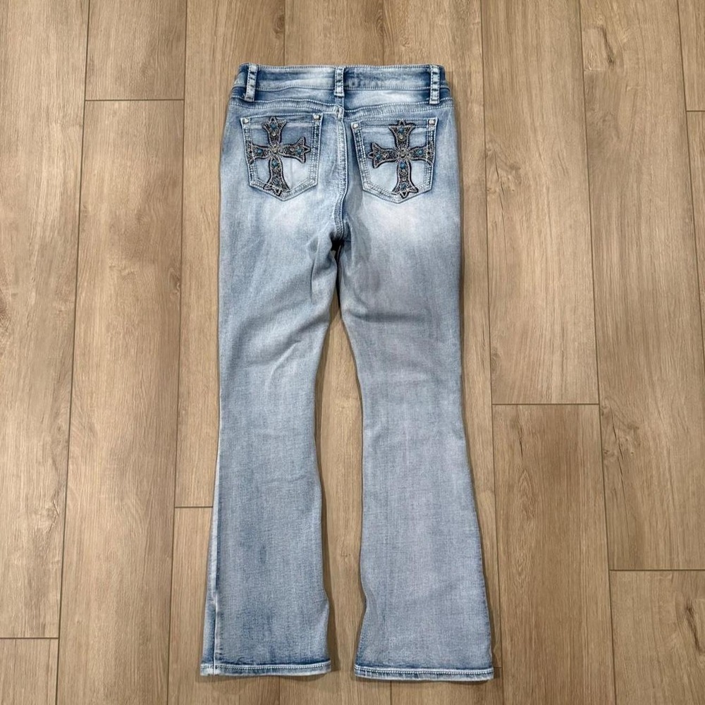 Fire & Rain Blue Washed Flare Jeans Cross Embroidery Jewelry Size 11